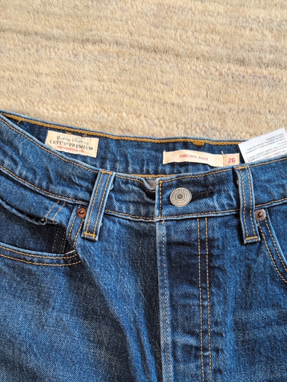 Levi's Premium Ribcage Boot 26 View 2